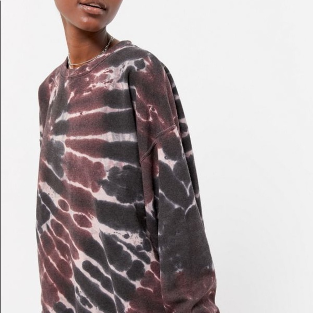 URBAN OUTFITTERS TYE DIE SWEATSHIRT